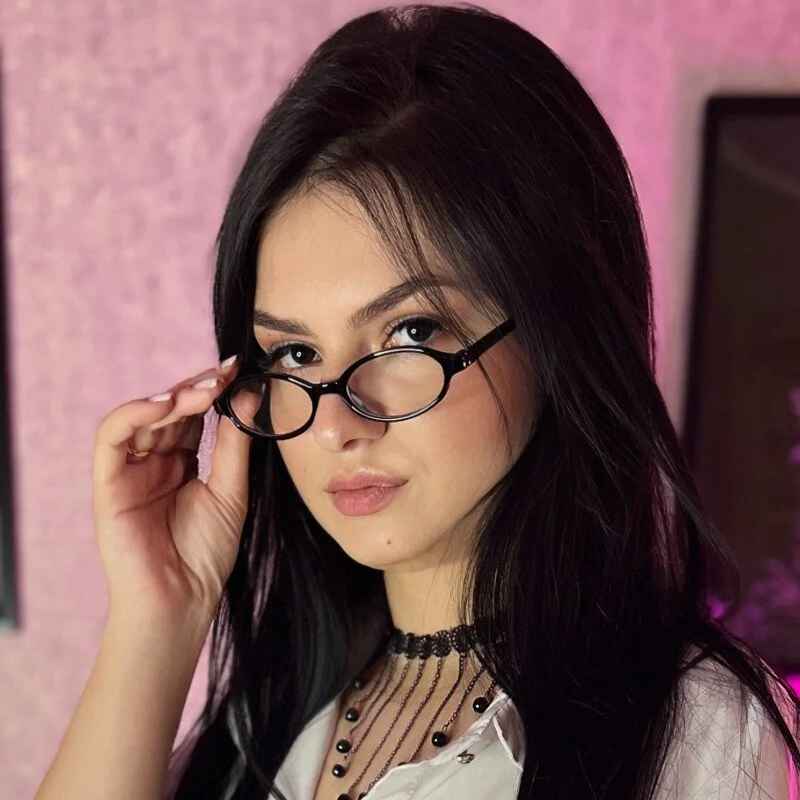 KrisTease