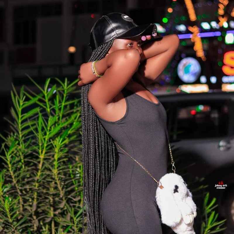 sexxxy_charm