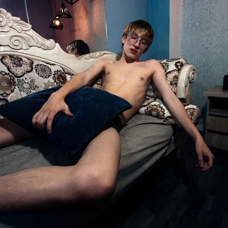 axell_stone_