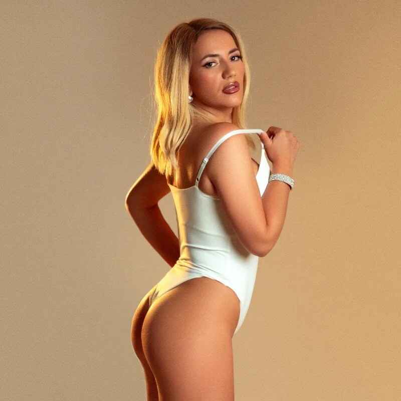AlizNichols