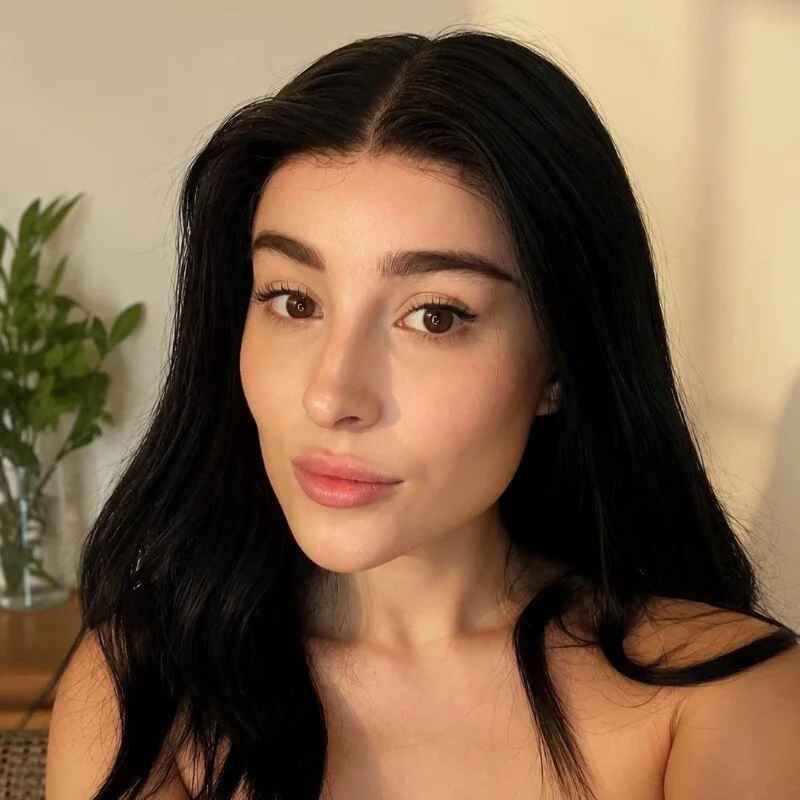 Lilya_De_Vie