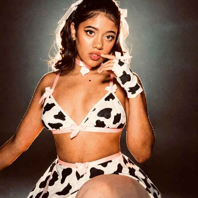 Isis_Valen