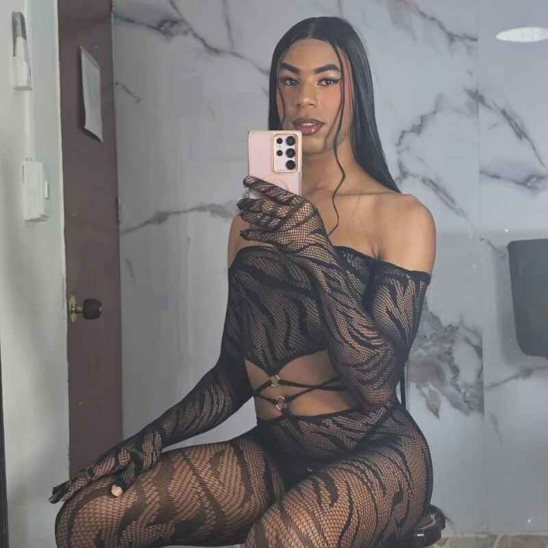 black_cami_01