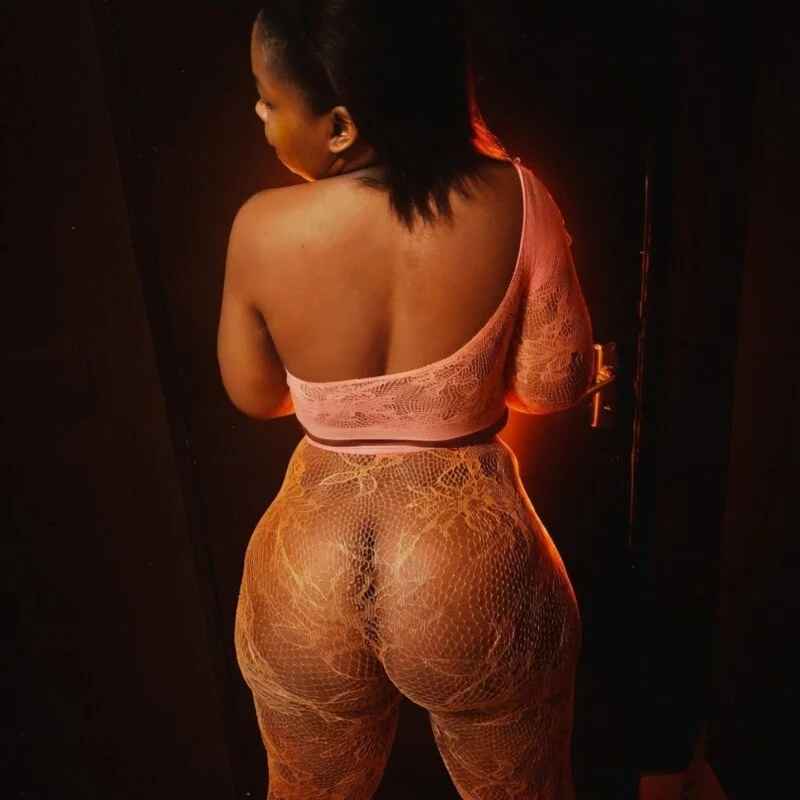 BigbootyNickyx