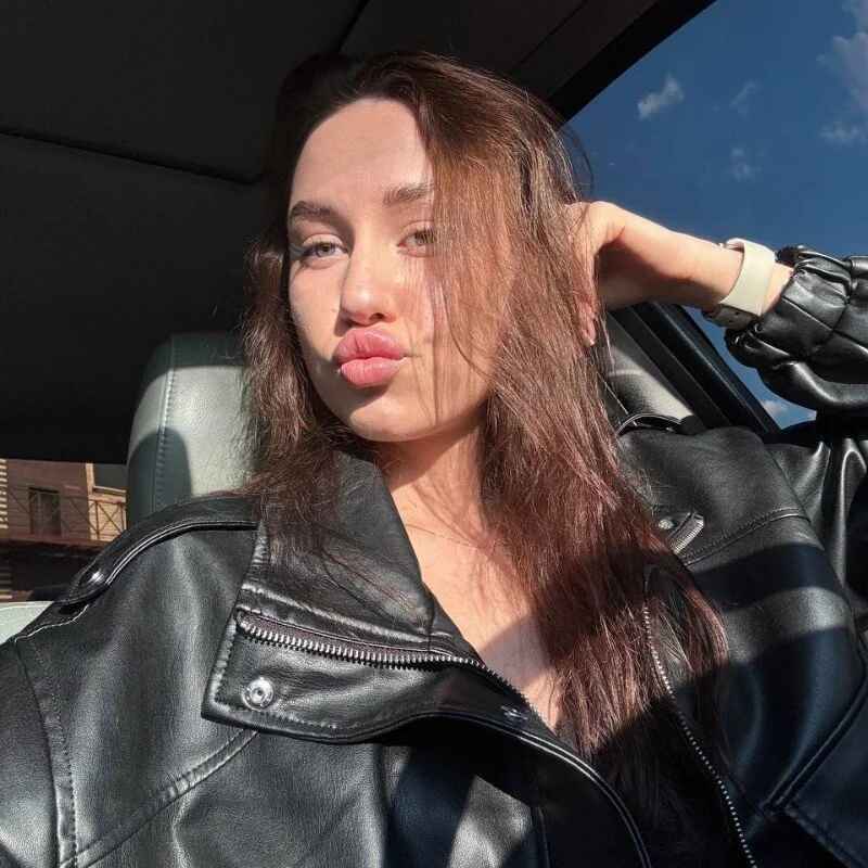 Crystal_Girl_