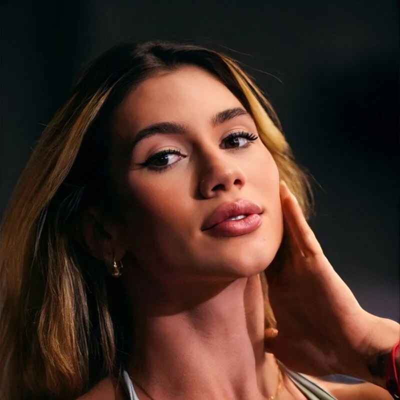 Valentina_Saint
