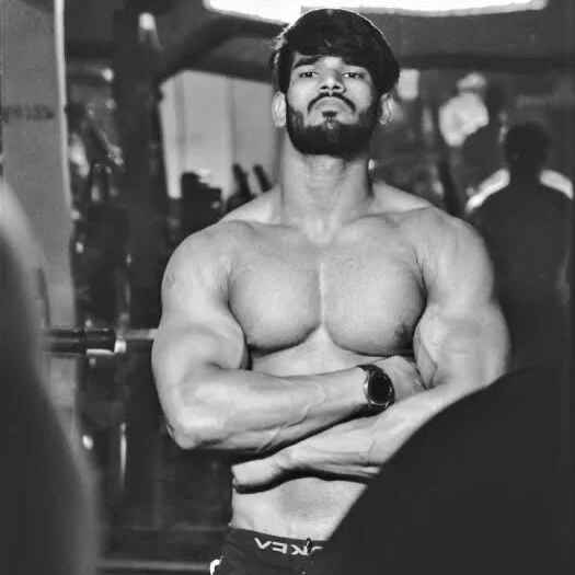 muscularZoro