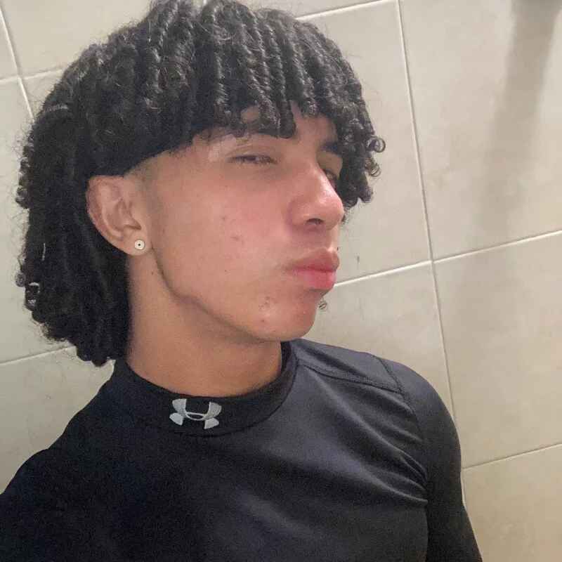 kim_curlyy