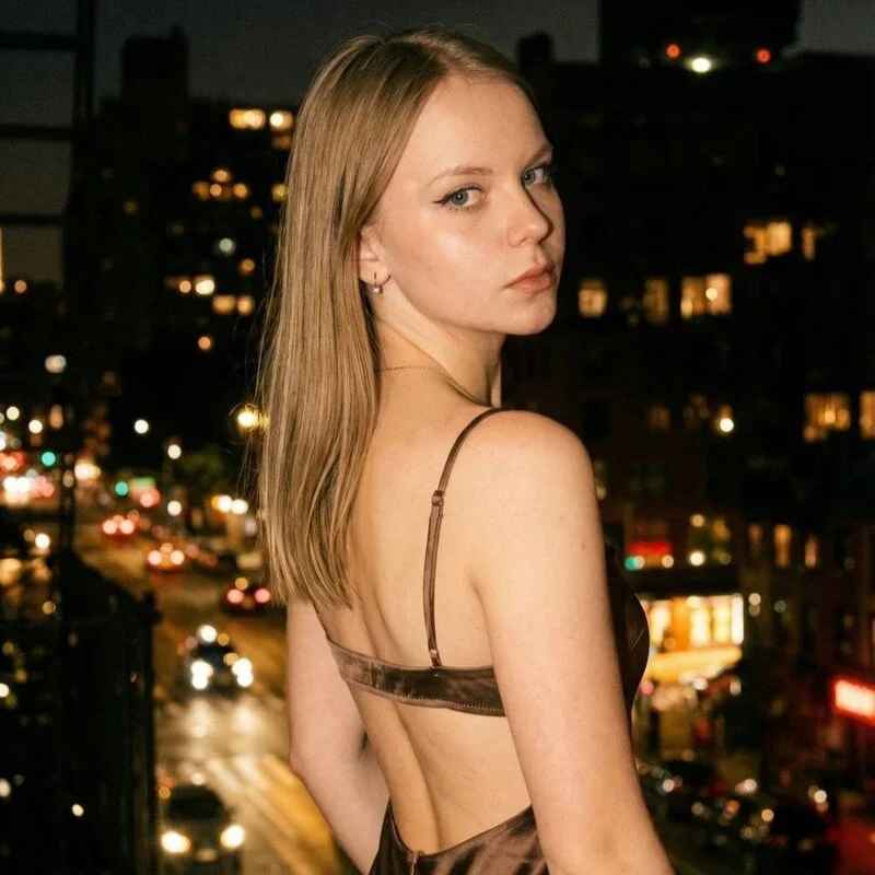 Sophie_Peach_