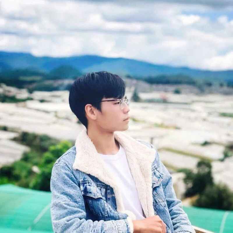 Kiet_Mot_Minh_O_Nha