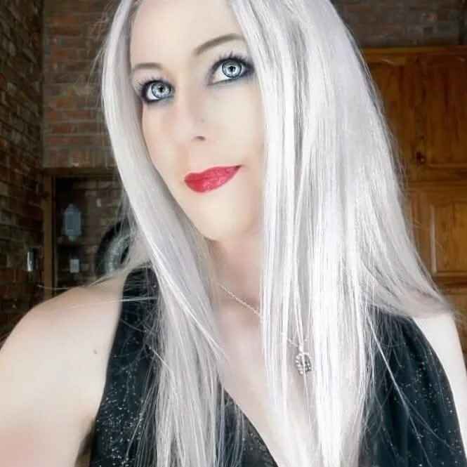 Hollbunny_Voxi