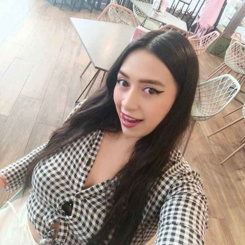 AlondraaGomez33
