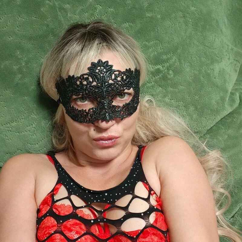 sexy-lucia-vi