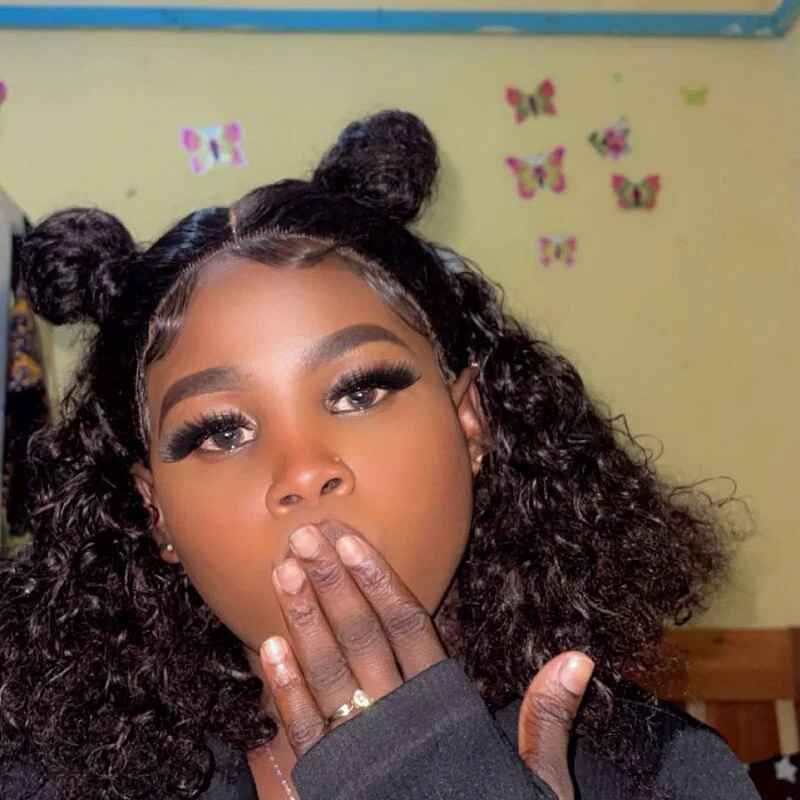 KissMeCurvyMbatha