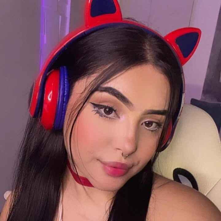 Adhara_vega