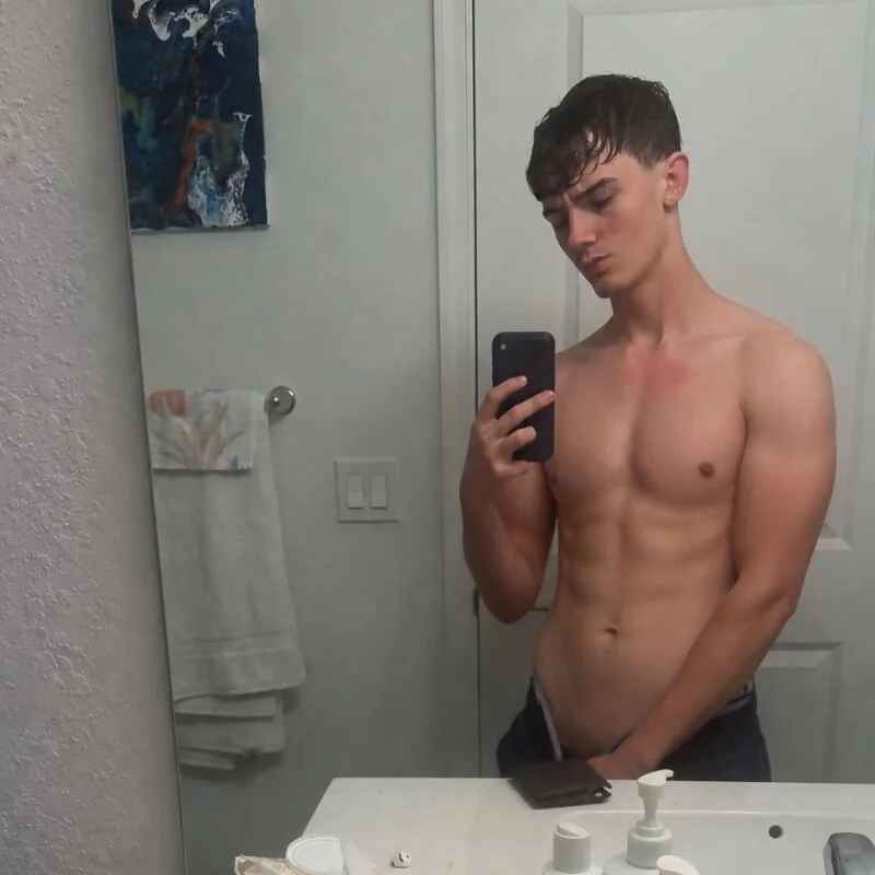 Blondedboy223