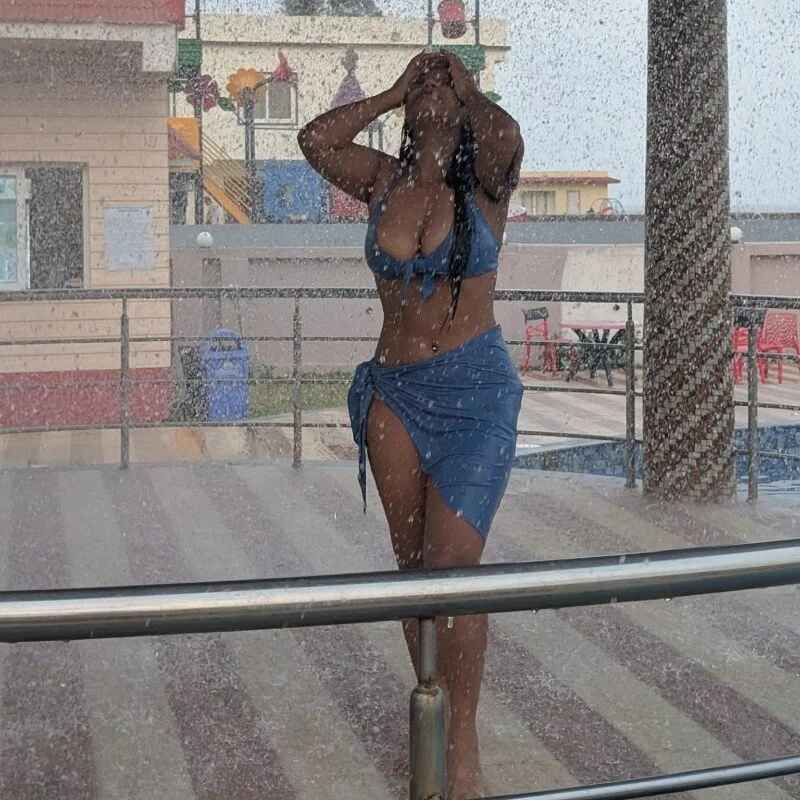 zoyaa10