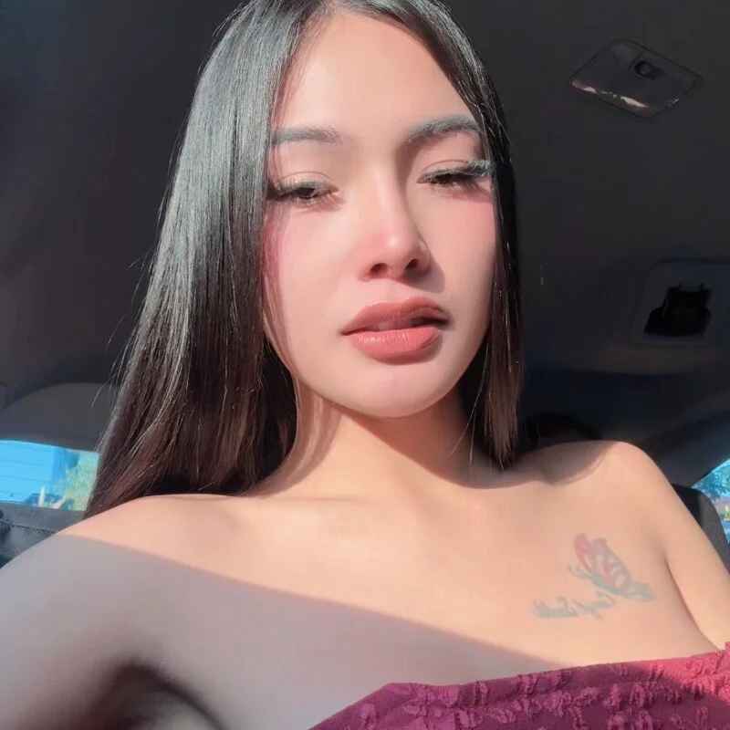 Karina_Falconer
