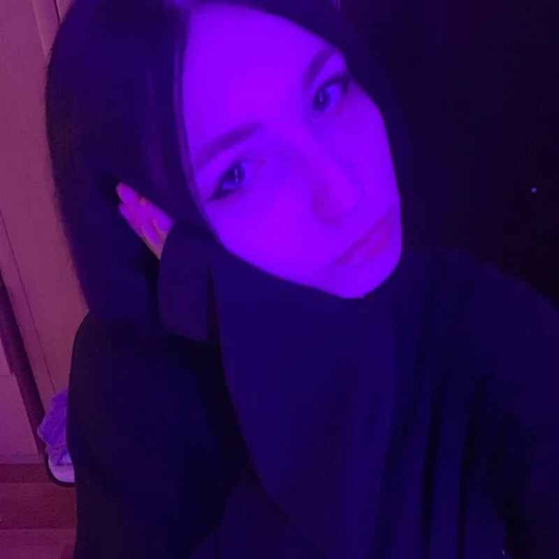 LilyInThorns