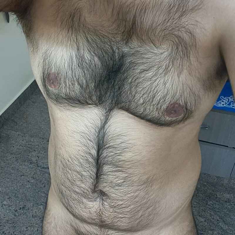 Hairy_hunk32