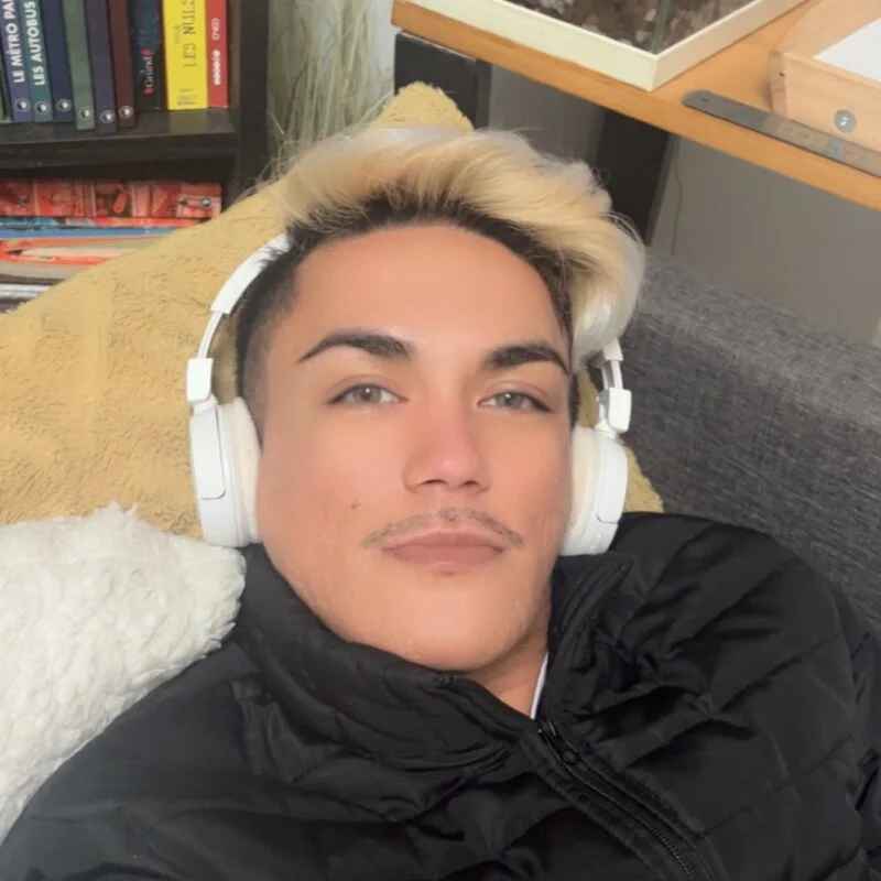 Markeoley1