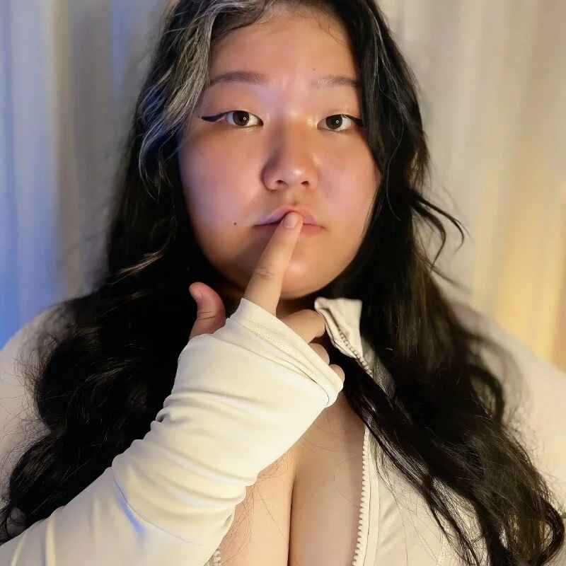 mina_rae