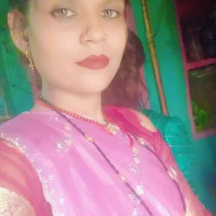 Hot_priya835