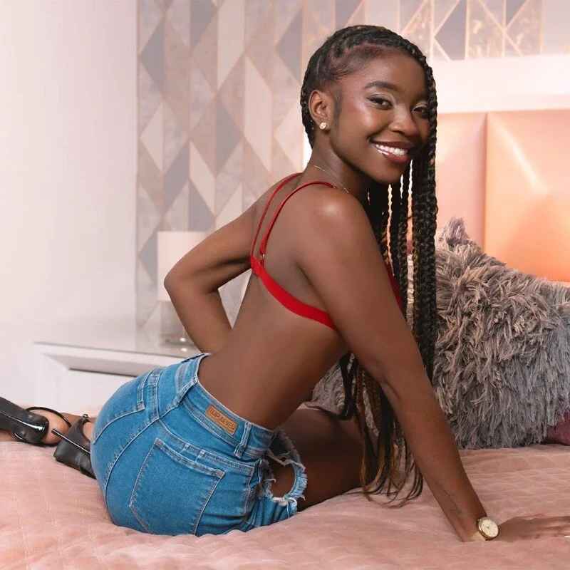 SharonCutie_
