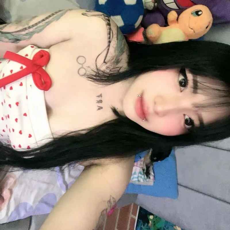 _alexa19pretty_