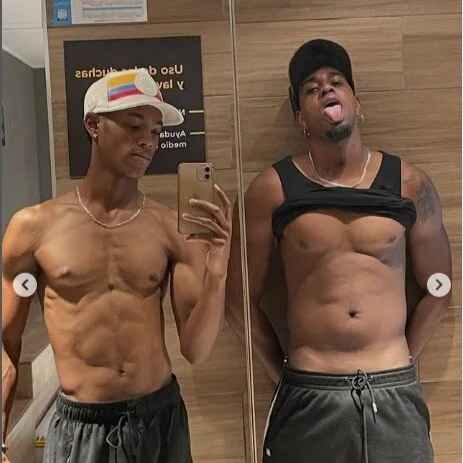 Mensblacksexy22