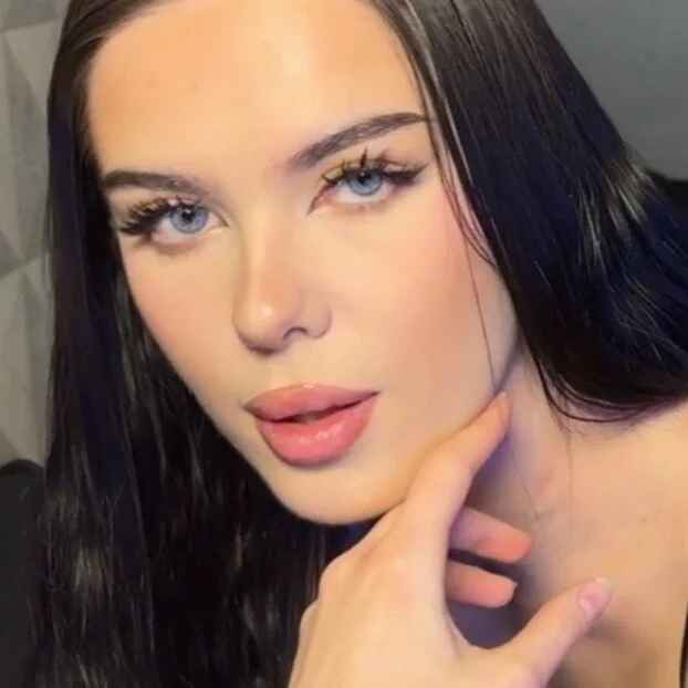 x_lily_miller