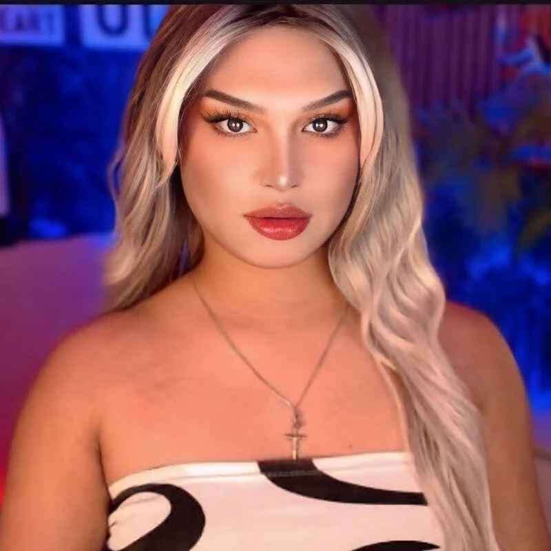Sofia_Smith_23
