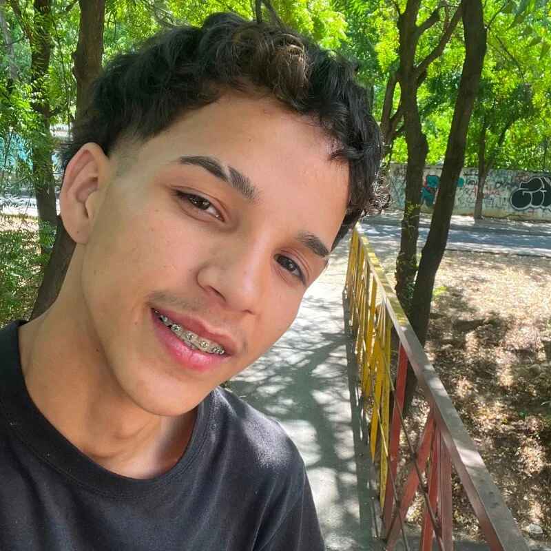 AXEL_DESIRE
