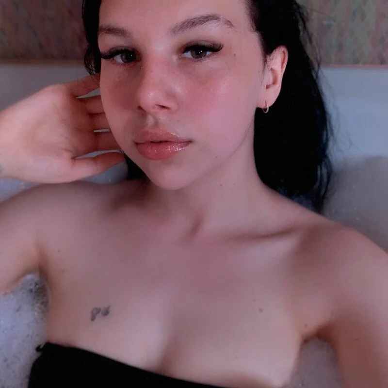 Adelina_xxx