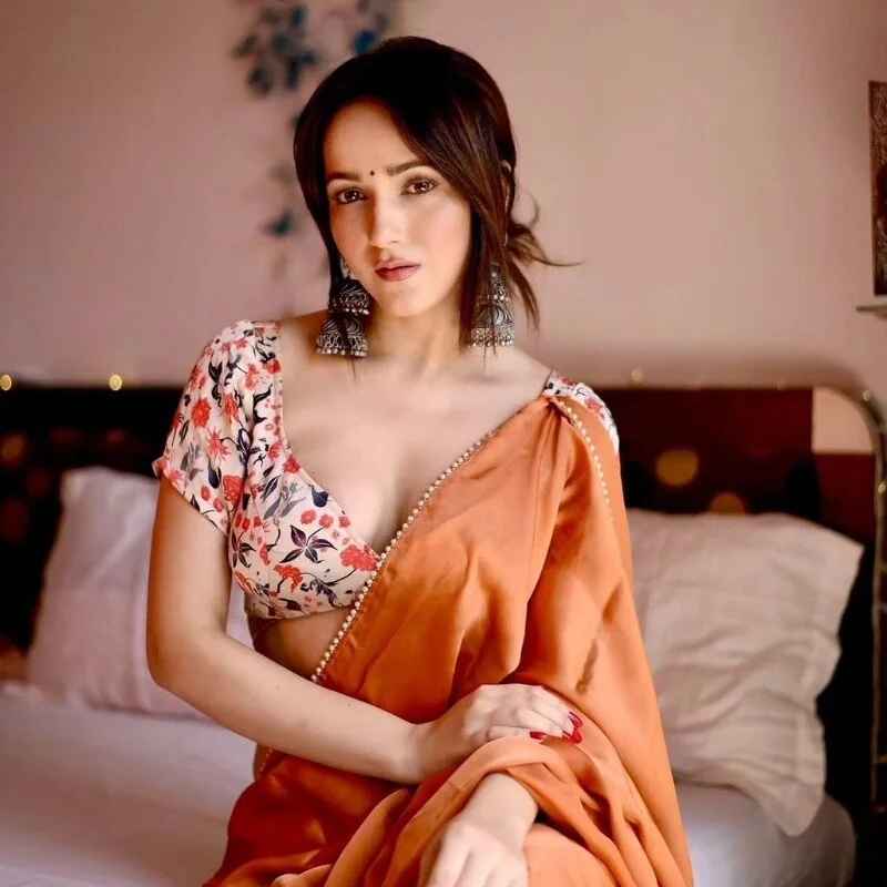 Kanchana002