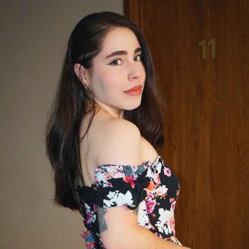 VicttoriaWhite