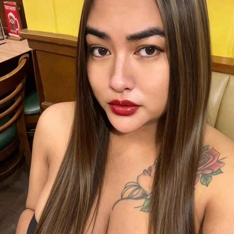 legendaryboobsy