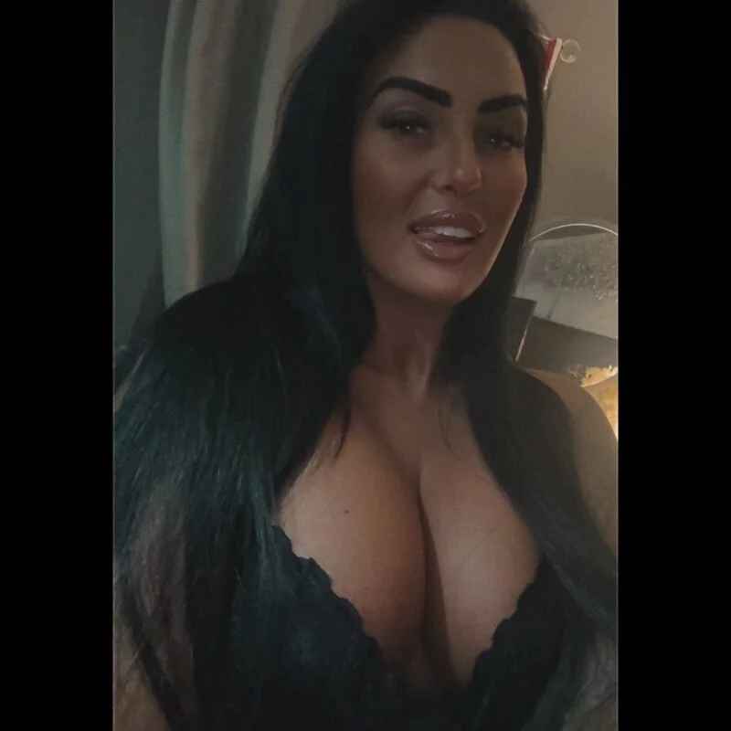 Naughty-TiaRose93