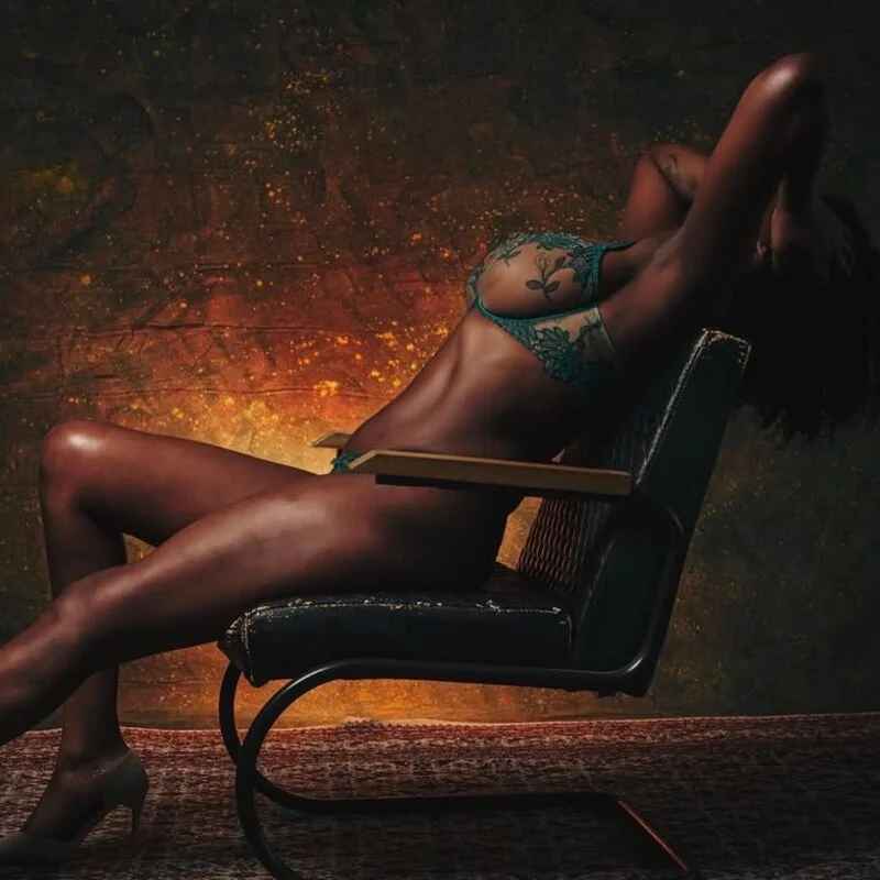 Darkdesiredesiree