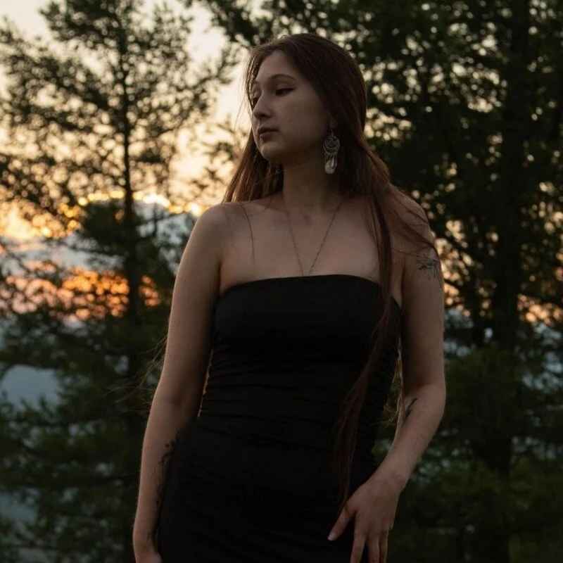 Ella_Barn