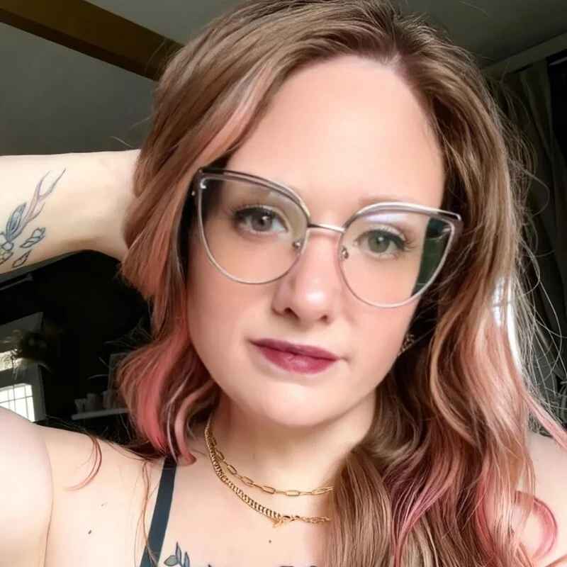 thatcutegirlwtheglasses