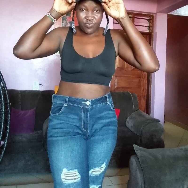 SEXY-TAMARA30