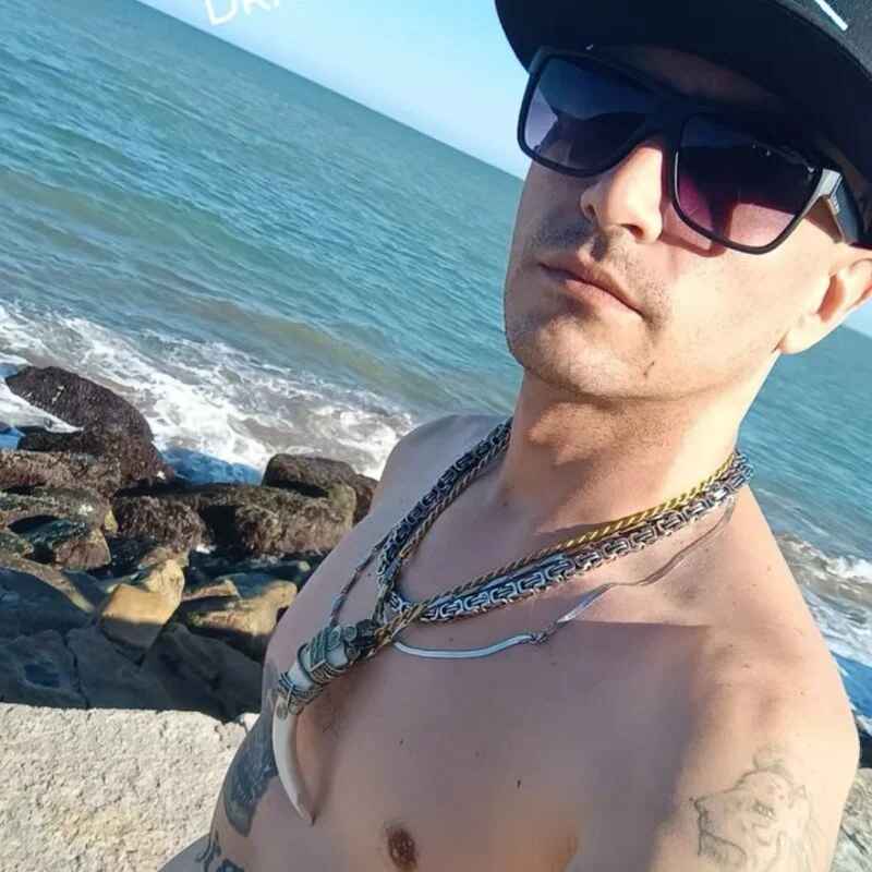 Julian2236