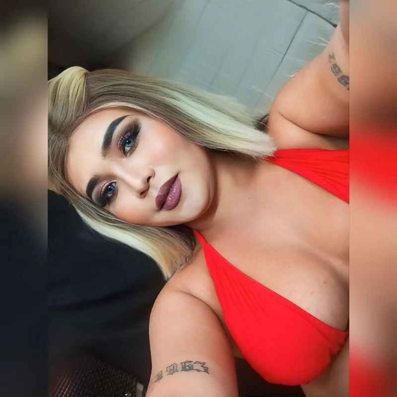 sexyselfsuckerts