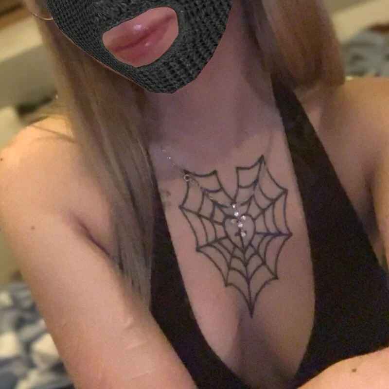 YoungHannahDE