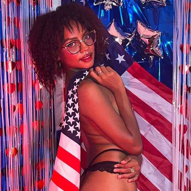 hilary_banks1