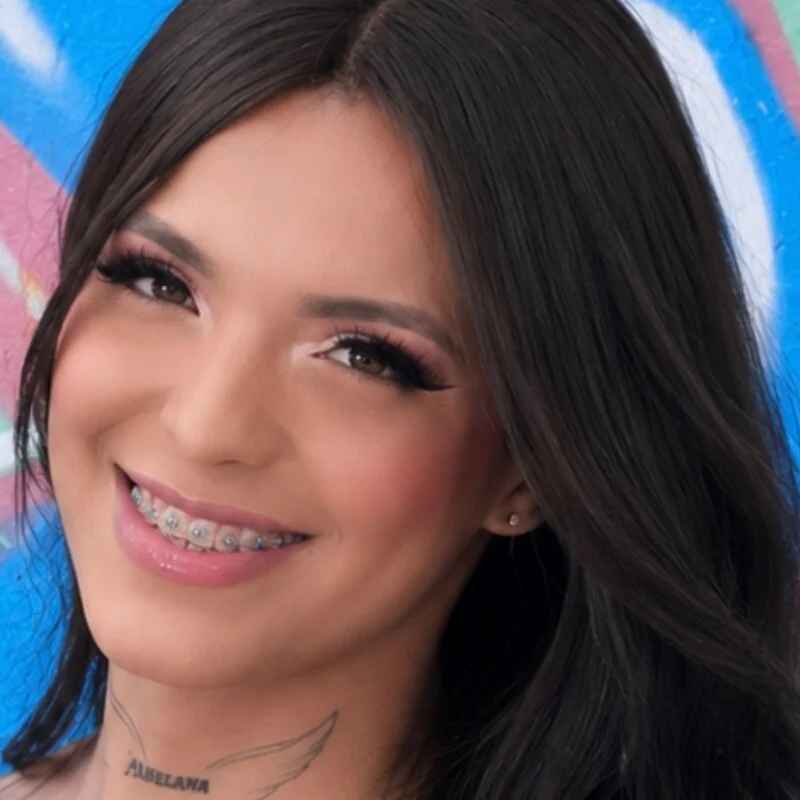 Emmaa_Saenz_