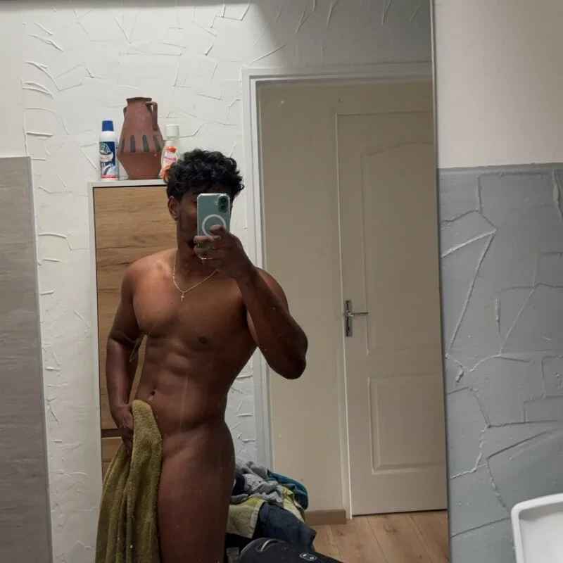 axel_black03