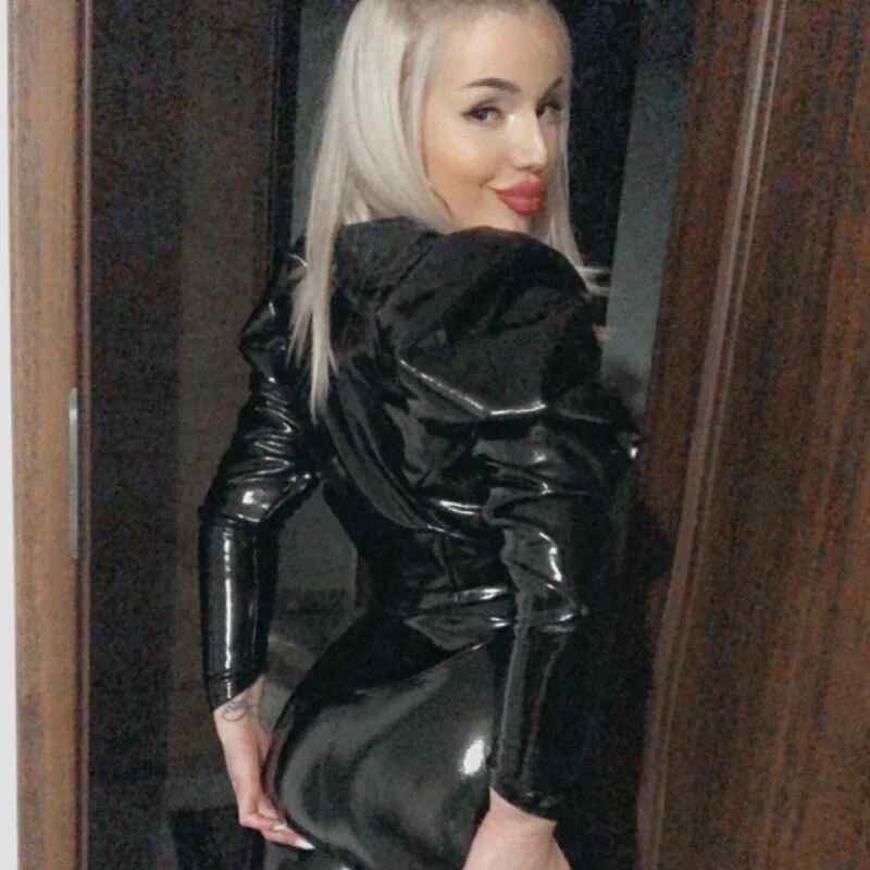 Goddess_Tina