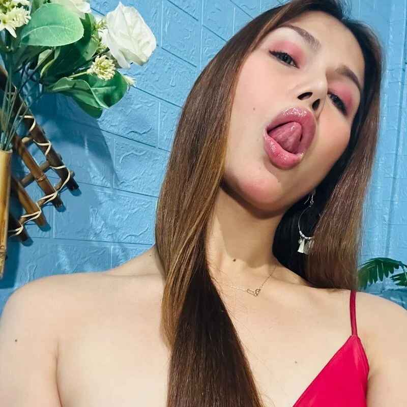 YourPlaying_Doll